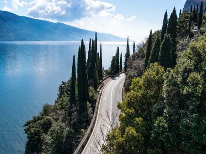 Luxury villa on Lake Garda: an exclusive oasis of peace Luxury villa on Lake Garda: an exclusive oasis of peace