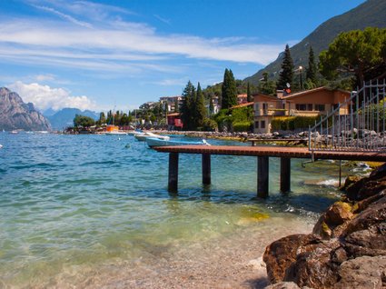 Luxury villa on Lake Garda: an exclusive oasis of peace Luxury villa on Lake Garda: an exclusive oasis of peace